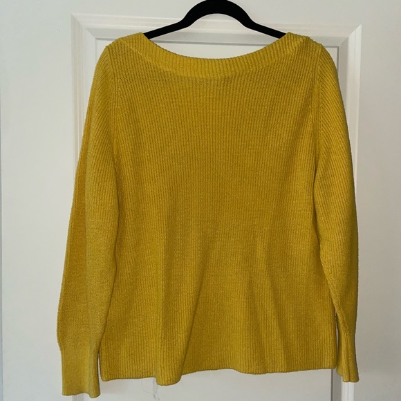 Yellow Banana Republic Sweater - Picture 2 of 3